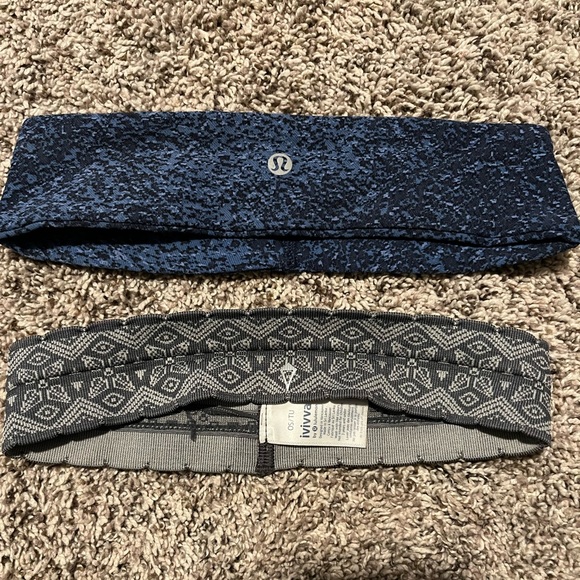 2 headbands / 1 navy blue patterned lululemon / 1 grey patterned ivivva - Picture 3 of 5